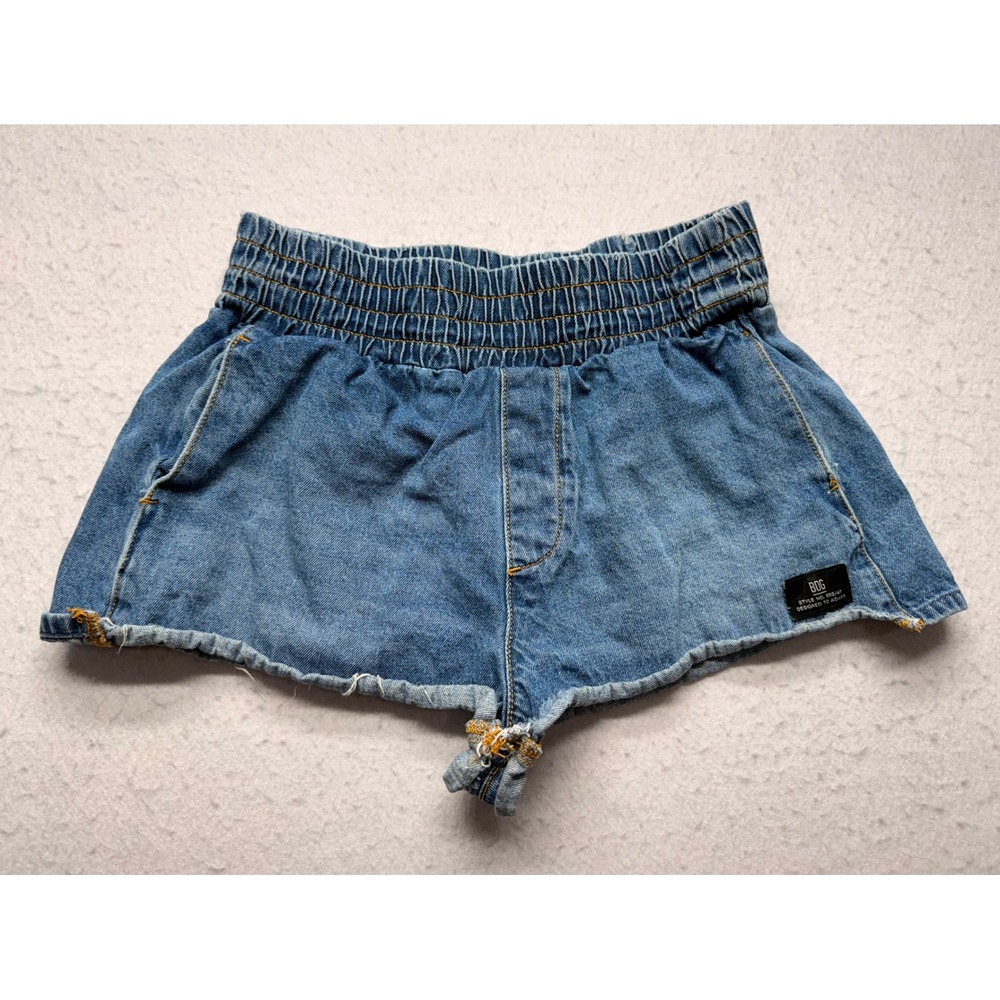 BDG Urban Outfitters Smocked Waist Denim Shorts Medium Wash Blue Size M